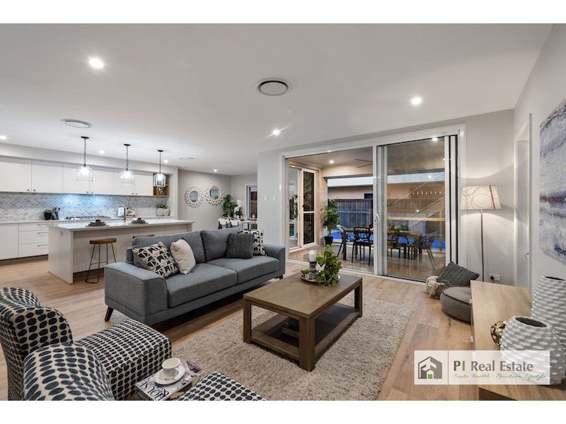 5 Propeller Lane, Newport QLD 4020