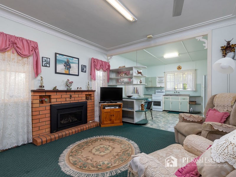 33 Griffith Road, Scarborough QLD 4020