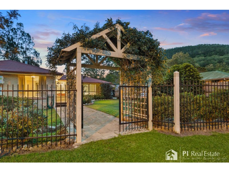 21 Carriage Crescent, Beerburrum QLD 4517