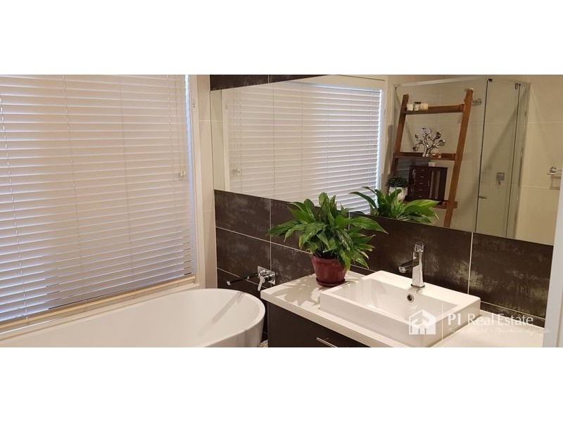 12 Junction Road, Griffin QLD 4503