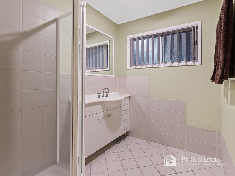 83 Hedge St, Strathpine QLD 4500