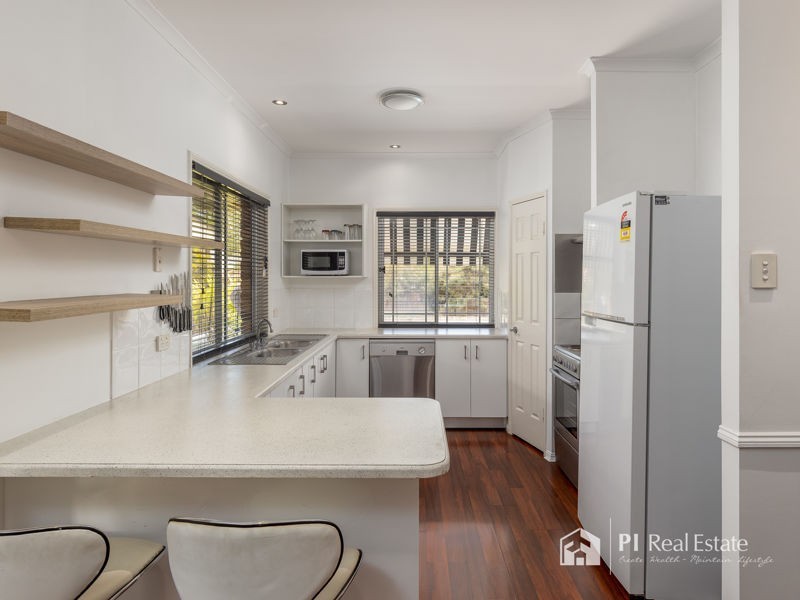 10 Highlands Drive, Narangba QLD 4504