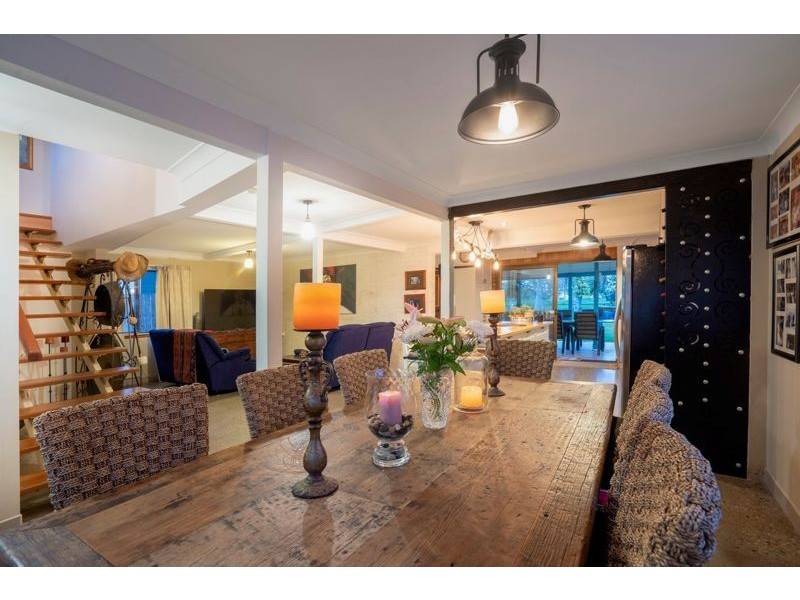 37 O’Quinn Street, Nudgee Beach QLD 4014