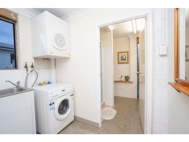 37 O’Quinn Street, Nudgee Beach QLD 4014