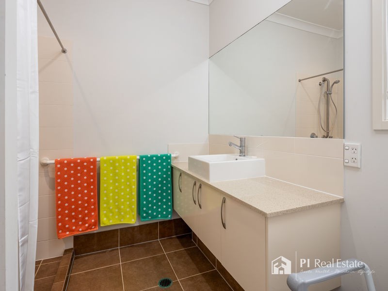 17 Planigale Crescent, North Lakes QLD 4509