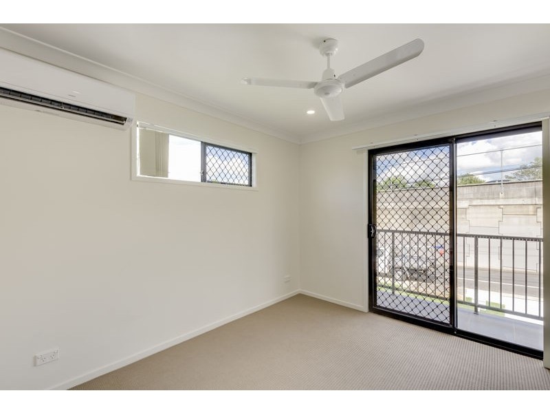 14A Ken May Way, Kingston QLD 4114