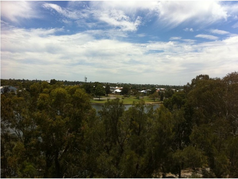 24/4 Minora Place, Rivervale WA 6103