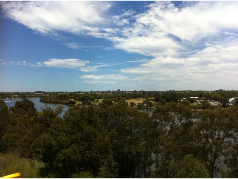 24/4 Minora Place, Rivervale WA 6103