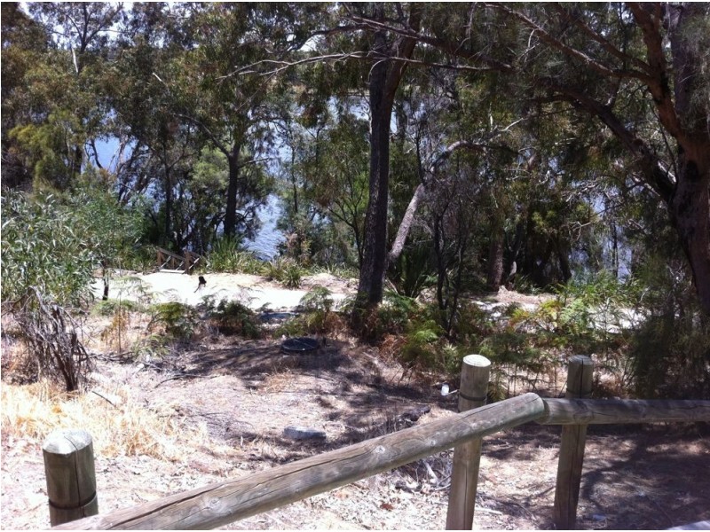 24/4 Minora Place, Rivervale WA 6103