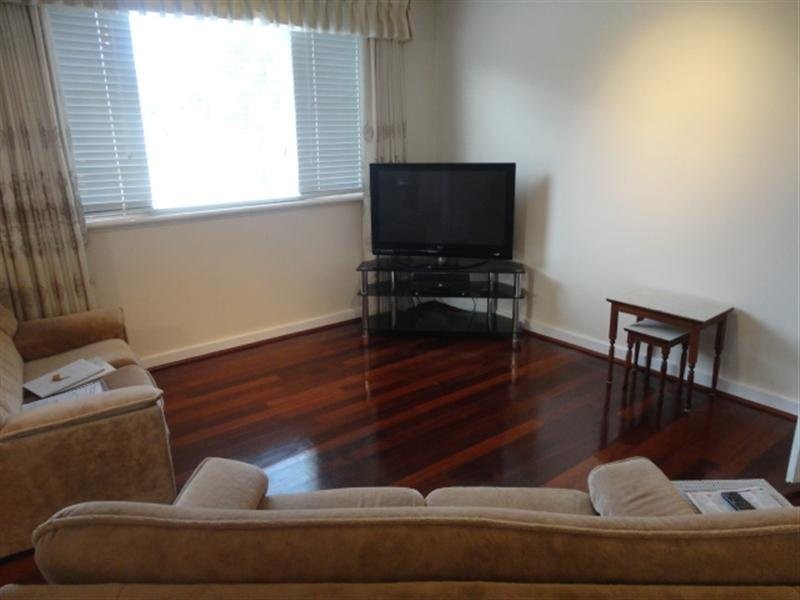 2 Leake Street, Bayswater WA 6053