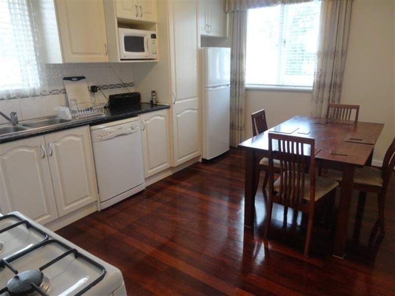 2 Leake Street, Bayswater WA 6053