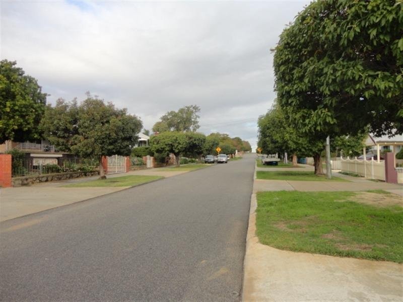 2 Leake Street, Bayswater WA 6053