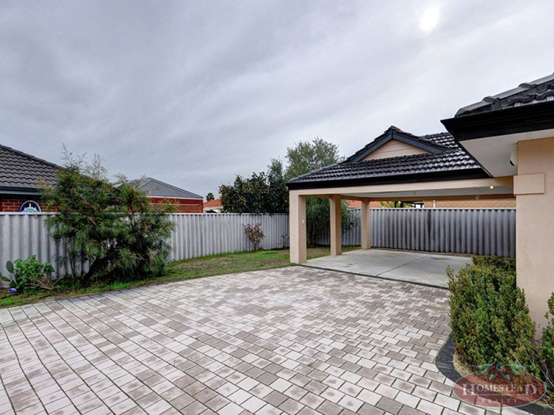 13 Mudlark Close, Langford WA 6147