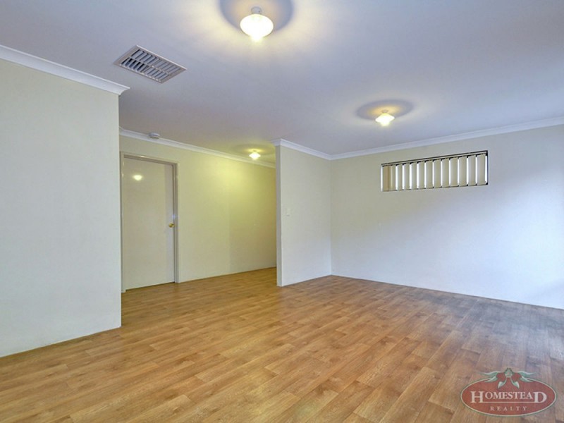 13 Mudlark Close, Langford WA 6147