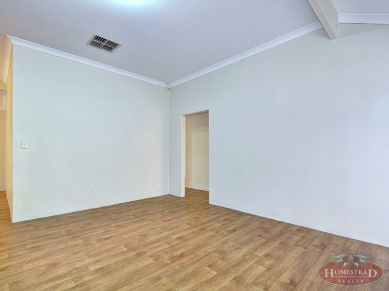 13 Mudlark Close, Langford WA 6147