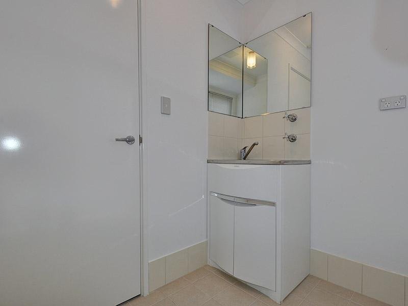 120A Holbeck Street, Doubleview WA 6018