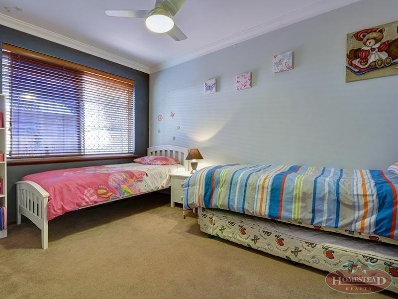 213 Summerlakes Parade, Ballajura WA 6066