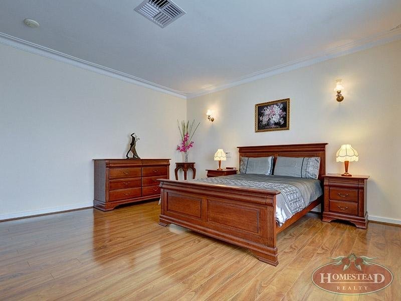 1 Glanton Way, Dianella WA 6059