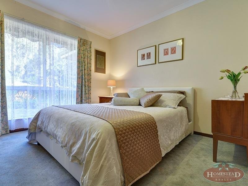 8 Sunset Hill Road, Swan View WA 6056