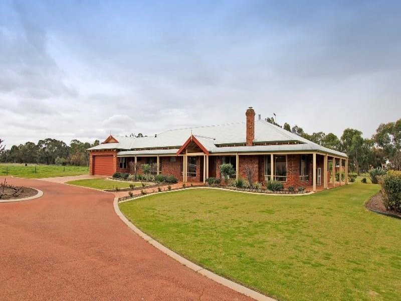 21 Corte Close, Brigadoon WA 6069