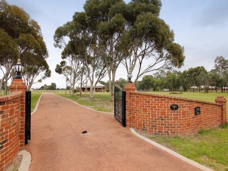 21 Corte Close, Brigadoon WA 6069