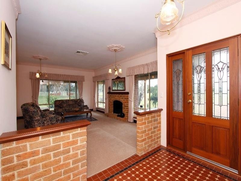 21 Corte Close, Brigadoon WA 6069