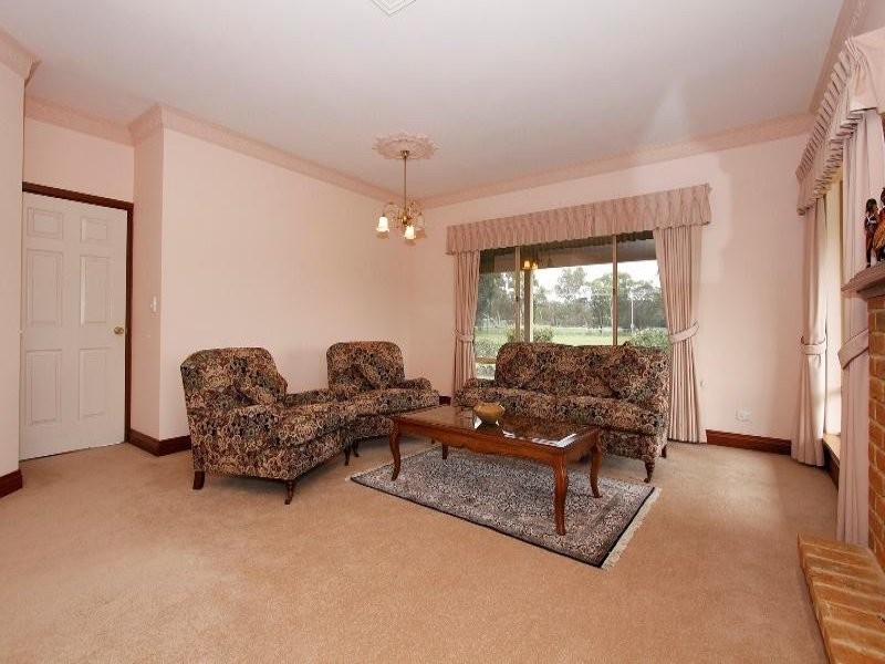 21 Corte Close, Brigadoon WA 6069