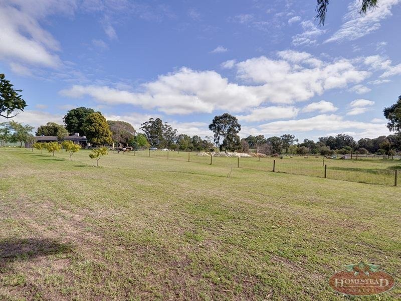 1682 Gnangara Road, Henley Brook WA 6055