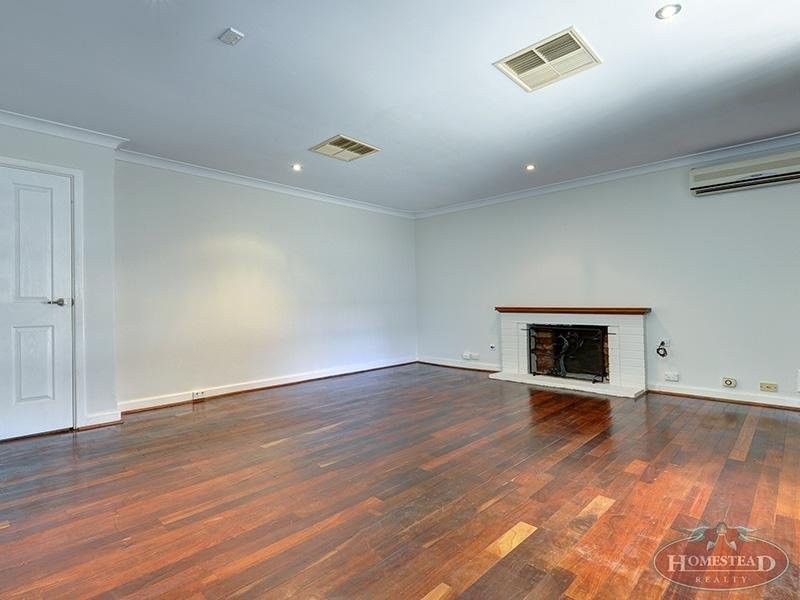 35 Kenmare Avenue, Thornlie WA 6108