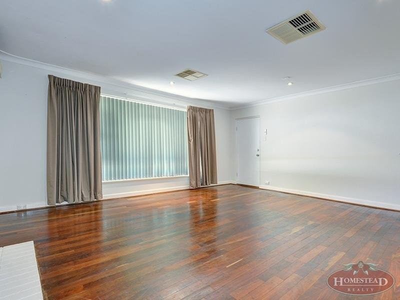 35 Kenmare Avenue, Thornlie WA 6108