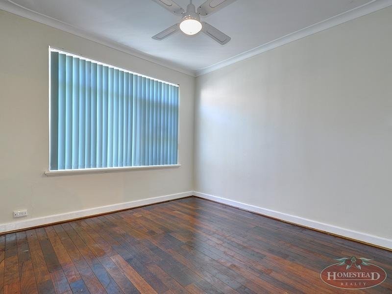 35 Kenmare Avenue, Thornlie WA 6108