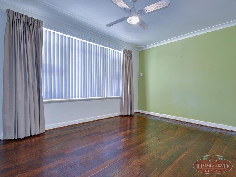 35 Kenmare Avenue, Thornlie WA 6108