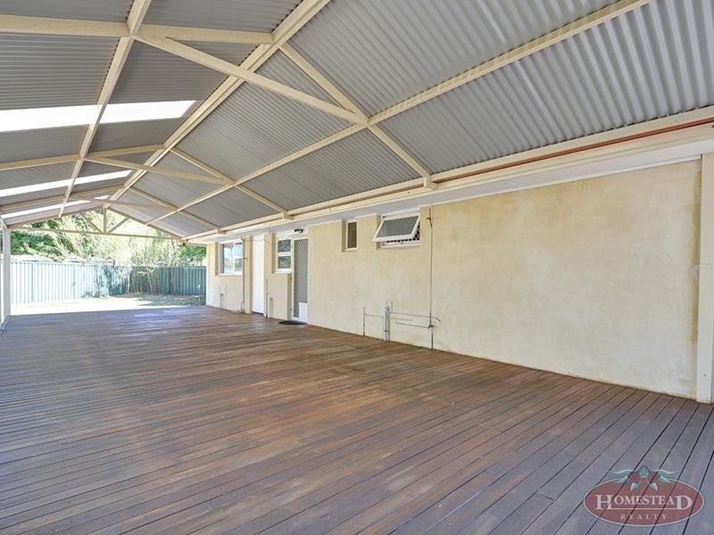 35 Kenmare Avenue, Thornlie WA 6108