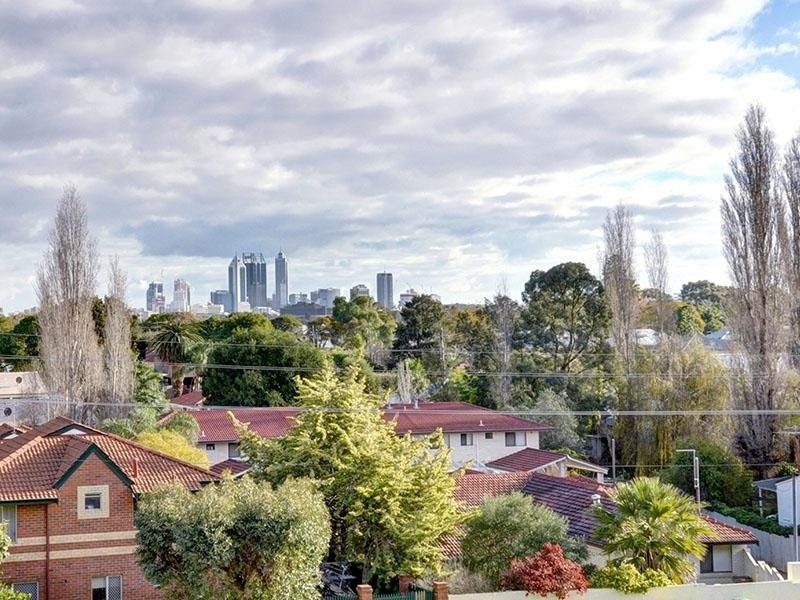 21 (Lot 1) Puntie Crescent, Maylands WA 6051