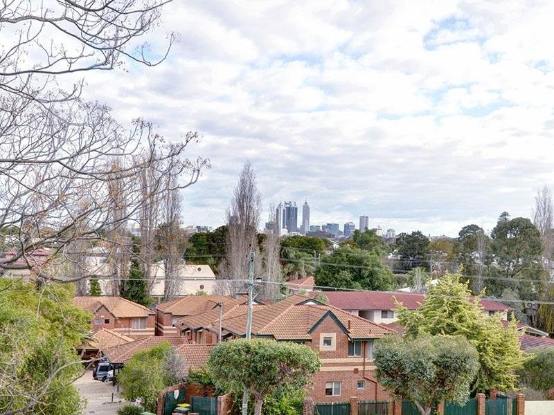 21 (Lot 1) Puntie Crescent, Maylands WA 6051