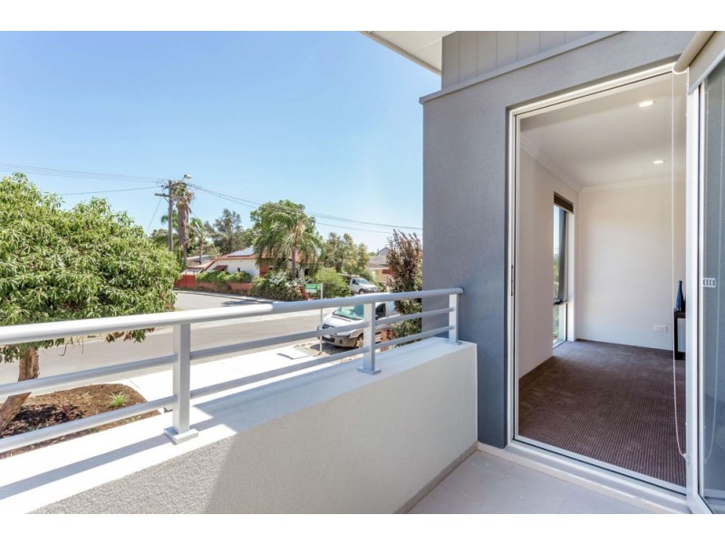 11 Wholley Street, Bayswater WA 6053