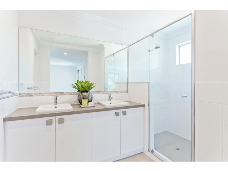 11 Wholley Street, Bayswater WA 6053