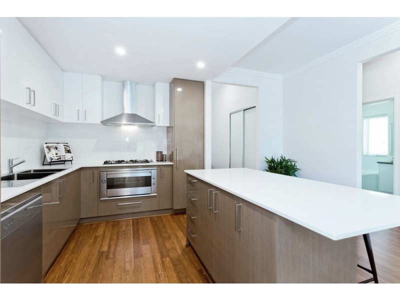 11 Wholley Street, Bayswater WA 6053