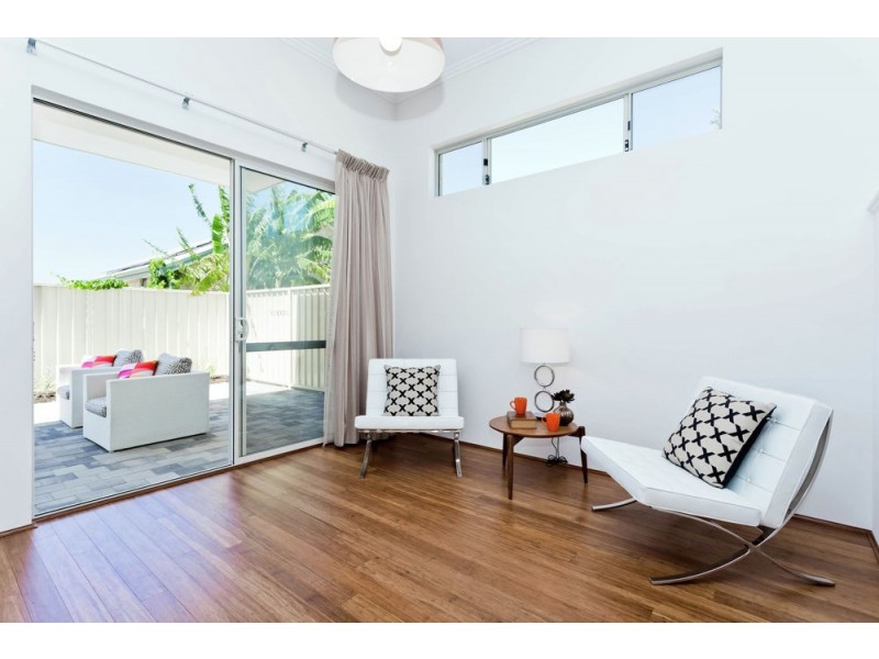 11 Wholley Street, Bayswater WA 6053