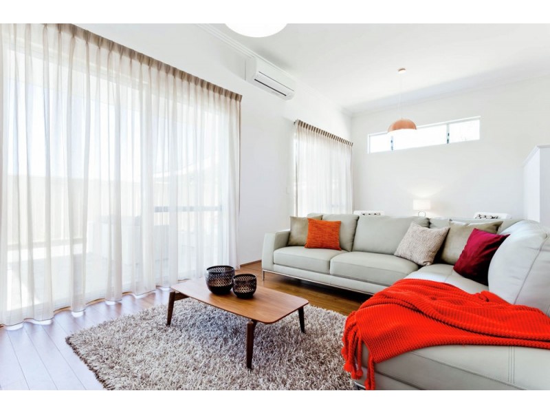 11 Wholley Street, Bayswater WA 6053