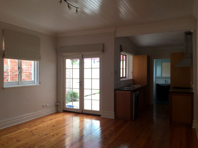 8 Lincoln Street, Highgate WA 6003