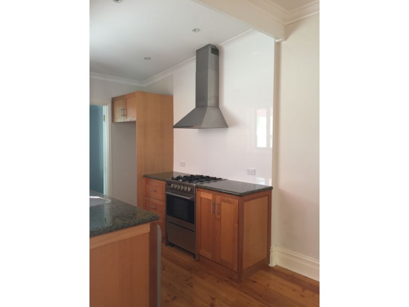 8 Lincoln Street, Highgate WA 6003