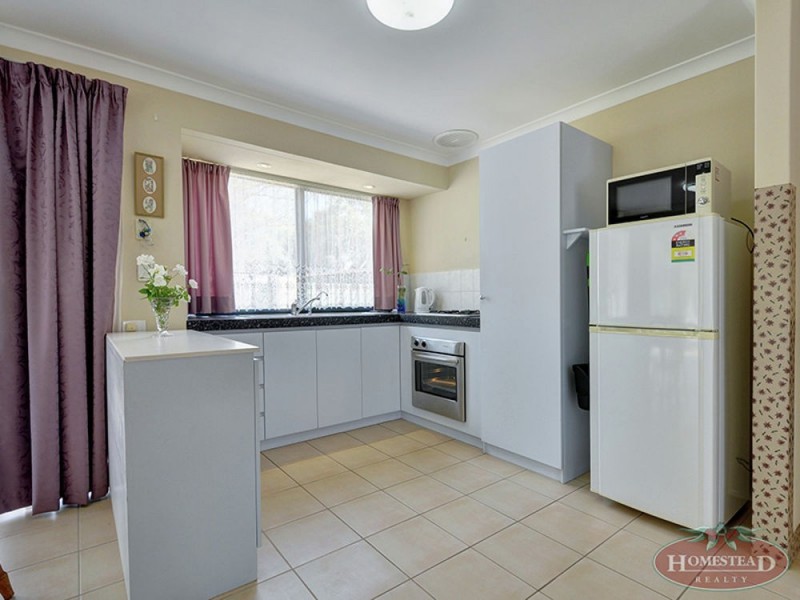 4 May Street, Bellevue WA 6056