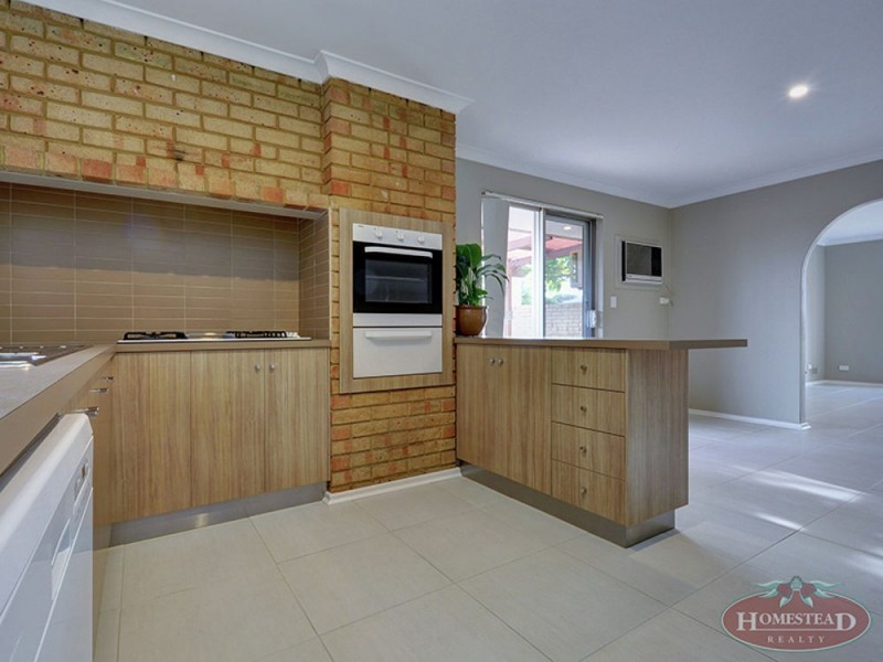1/106 Alexander Road, Rivervale WA 6103