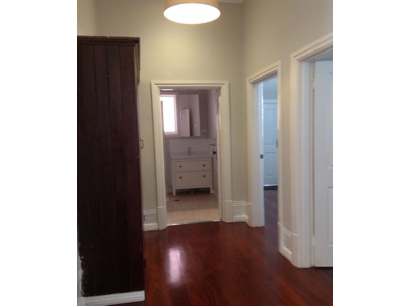 138 Sixth Avenue, Inglewood WA 6052