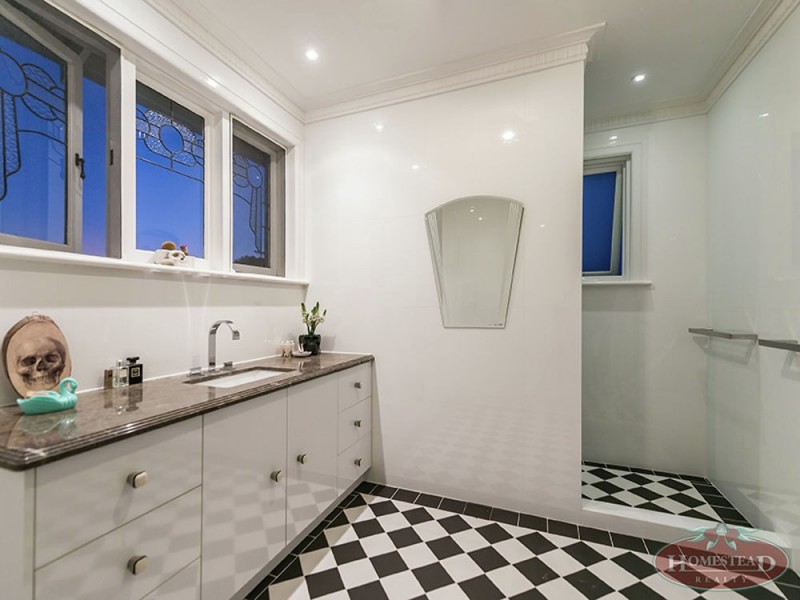 44 Sexton Road, Inglewood WA 6052