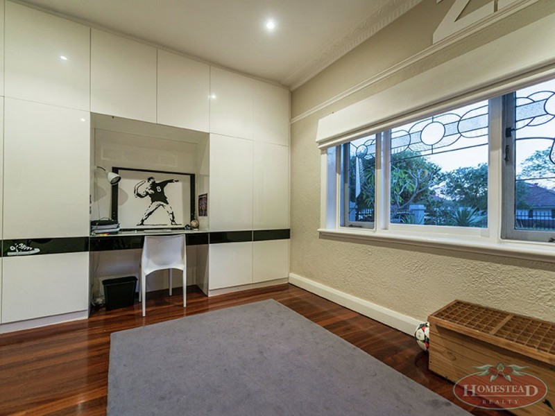 44 Sexton Road, Inglewood WA 6052