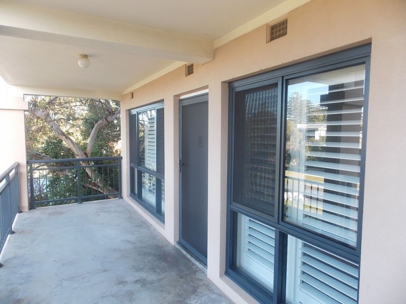 8/118 Broome Street, Cottesloe WA 6011