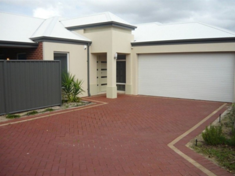 20B Walpole Street, St James WA 6102