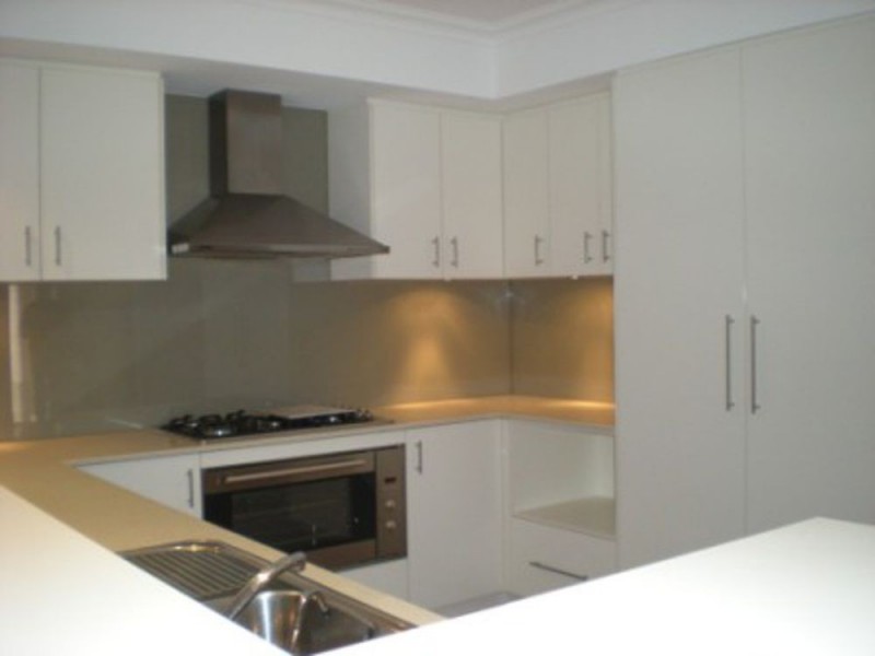 20B Walpole Street, St James WA 6102